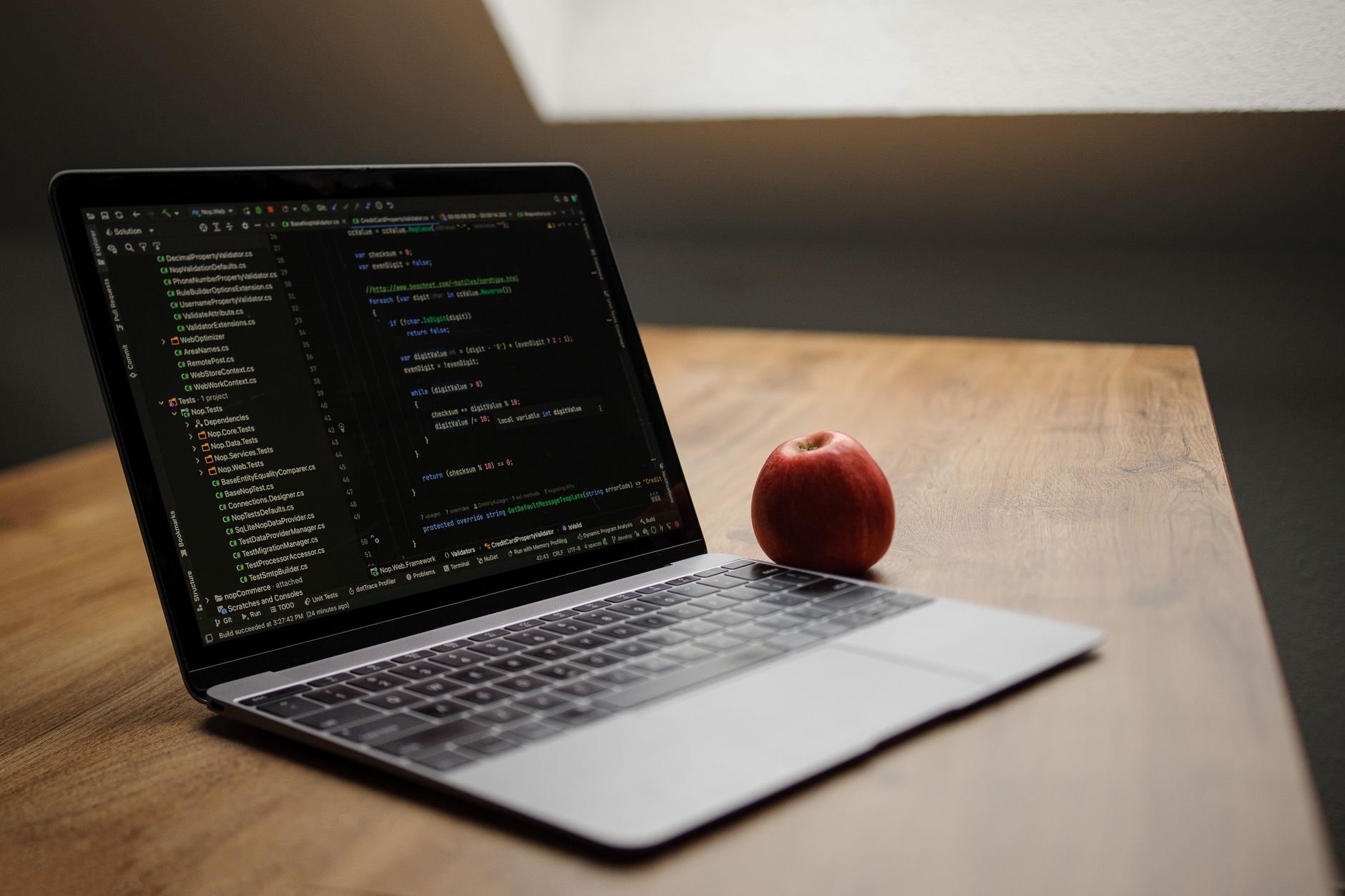 WWDC 2026: Tim Cook se despide regalándole Siri a Google y Apple apuesta todo a la IA ajena