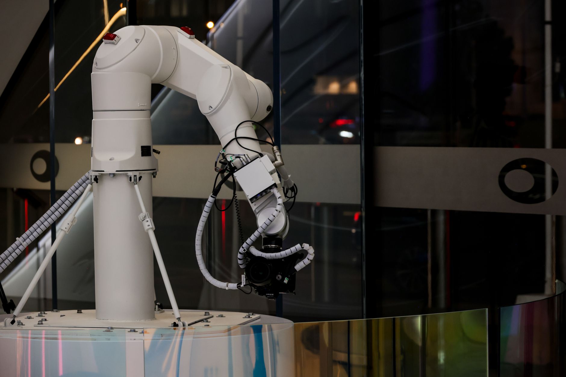 ChatGPT como superapp: OpenAI le acaba de declarar la guerra a todos los developers independientes